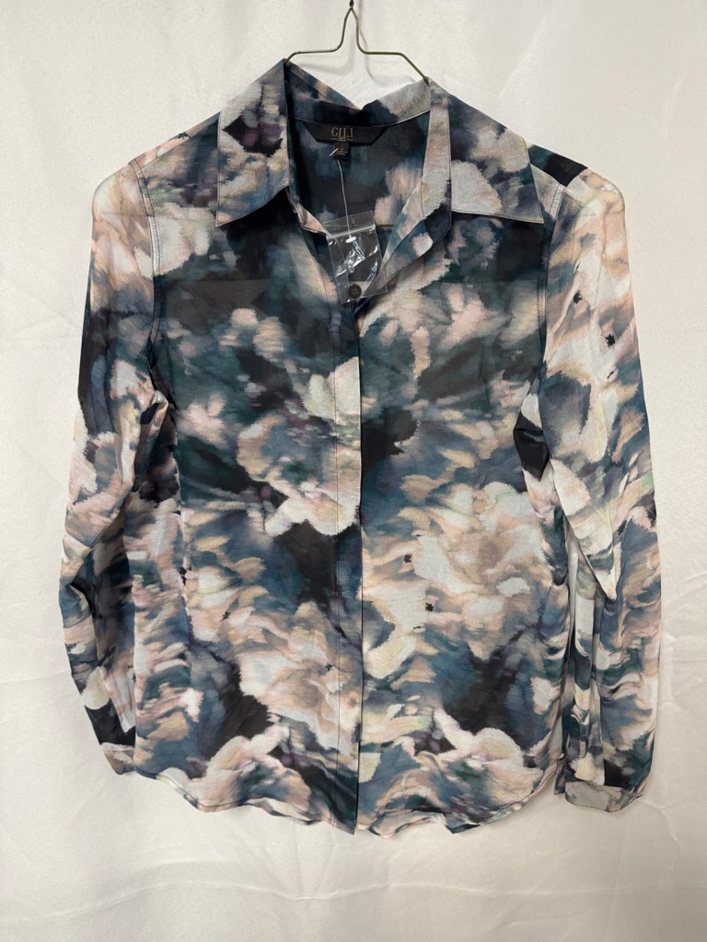 G.I.L.I. Floral Wash Button-Down Blouse in Blue, White, Black